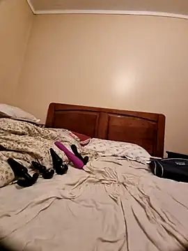 jonidasindias online show from February 22, 12:05 am