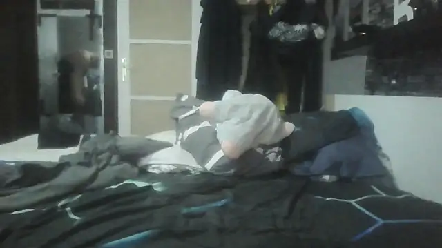 Prehistorixxx2686 online show from April 28, 4:44 pm