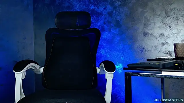 juliusmasters online show from February 3, 2:53 am