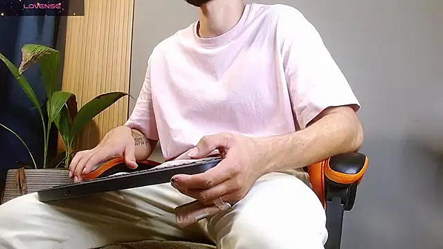 Mr WhiteCock online show from October 31, 11:52 pm