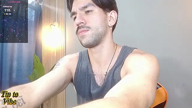 Mr WhiteCock online show from December 22, 3:53 pm