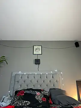 Mr WhiteCock online show from March 17, 9:02 pm