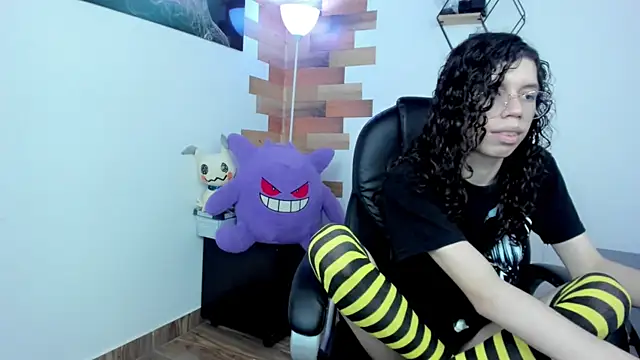 Angel Dust18 online show from January 18, 8:09 pm