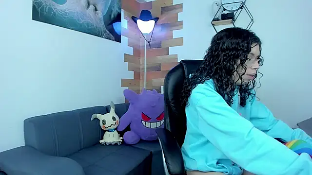 Angel Dust18 online show from February 7, 8:31 pm