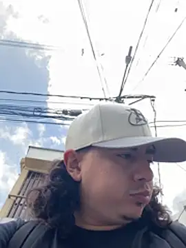 DanielGomez9 online show from July 13, 7:49 pm