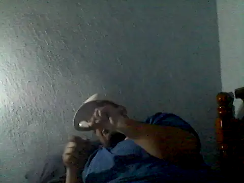 GILBERTHOR92 online show from February 18, 4:21 am