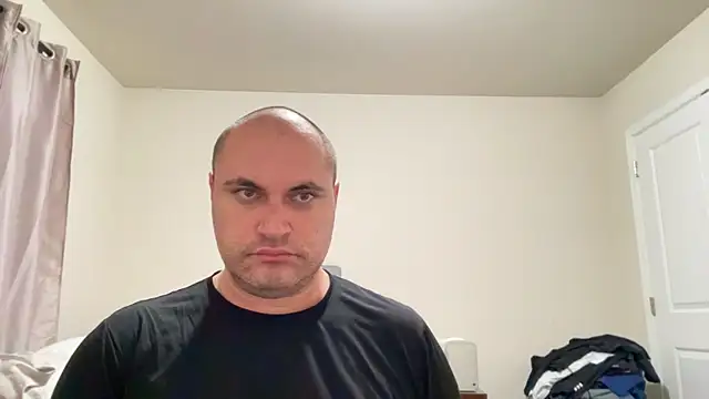 SluggishChase99 online show from April 20, 3:31 am