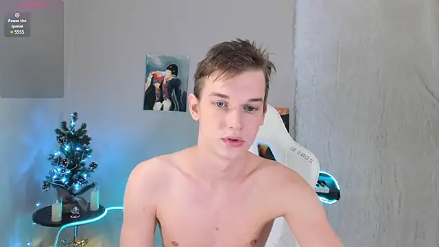 4ever dude online show from January 3, 4:00 am