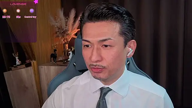 HARU-outdoor-x online show from November 6, 2:09 pm