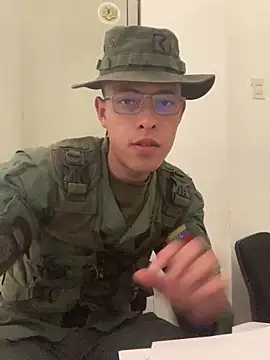 MarrAnge online show from April 2, 7:11 pm