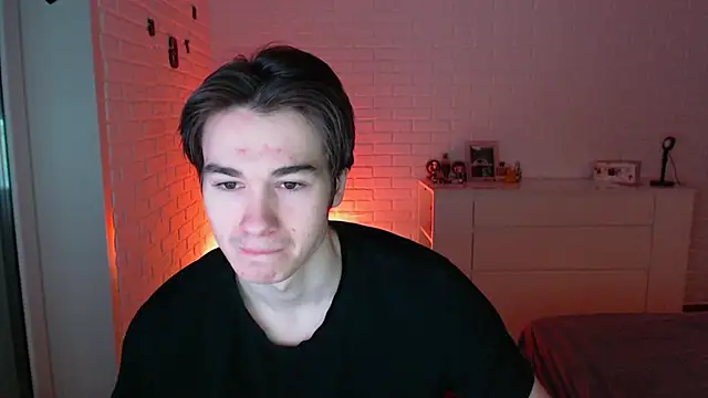 MarkusDean online show from February 8, 5:06 pm