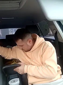 LucianM6 online show from November 17, 9:45 am