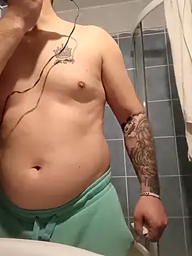 LucianM6 online show from March 21, 5:17 pm