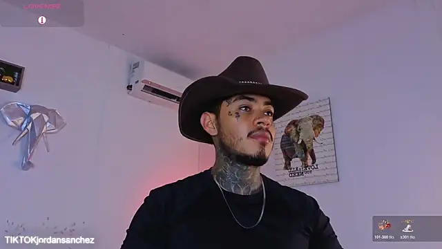 JordanSmiith  online show from January 6, 8:46 pm