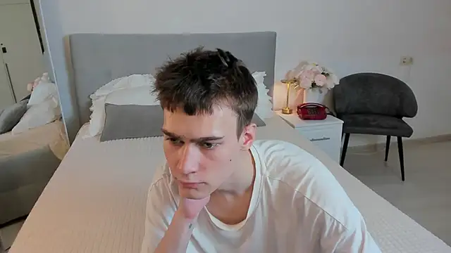 Kevin Kesi online show from November 24, 3:46 pm