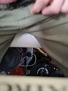 FreezingTie850 online show from March 20, 1:04 pm