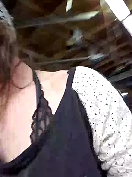 cdressupdiva online show from March 1, 9:48 pm