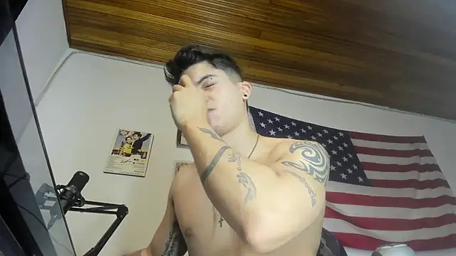 charlie hotxxx online show from April 16, 3:28 am