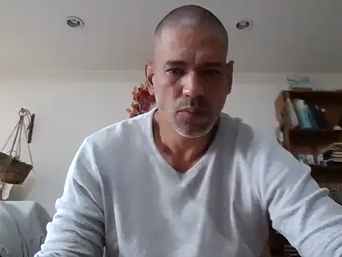 jackbigcock11 online show from October 24, 12:18 pm