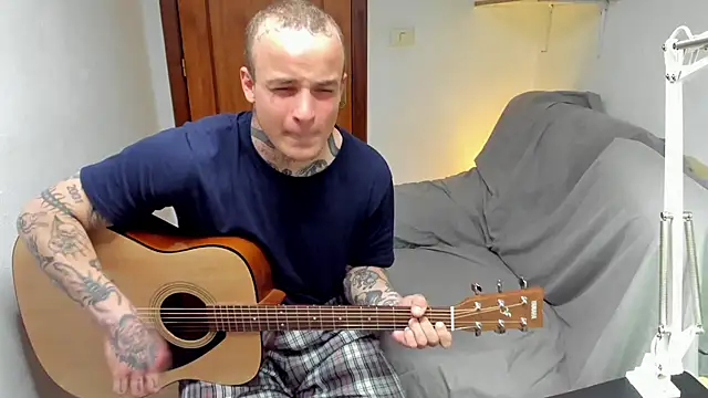 layneinchains online show from April 18, 3:02 pm