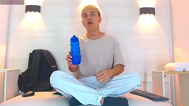 jeic 18 online show from October 10, 4:23 pm