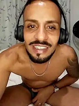 CasadoFavella online show from May 2, 3:42 am