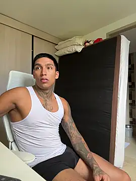 sendfer online show from March 30, 7:04 pm