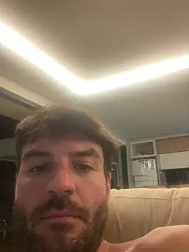 bruno106969 online show from April 18, 11:37 pm