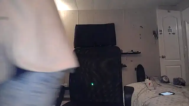 BobbyQ29 online show from February 2, 4:00 am