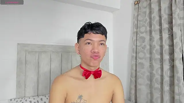 JulianRose 1 online show from December 24, 10:55 am