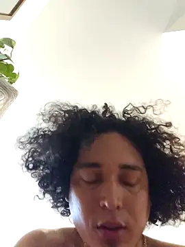 Warlock19975 online show from February 6, 1:30 pm