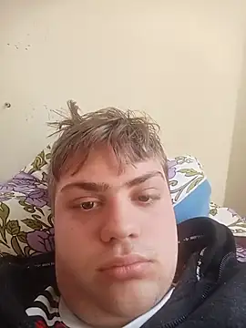 alek208 online show from July 14, 5:41 pm
