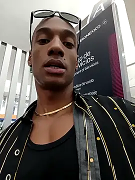 Malkongarcia online show from November 29, 7:27 pm