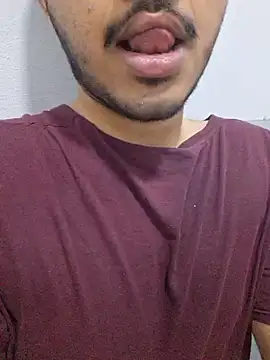 alesssterling online show from April 15, 2:55 am