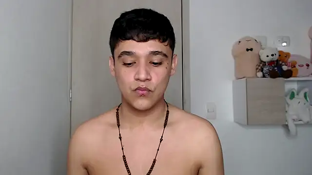 kaiine190 online show from February 6, 7:16 am