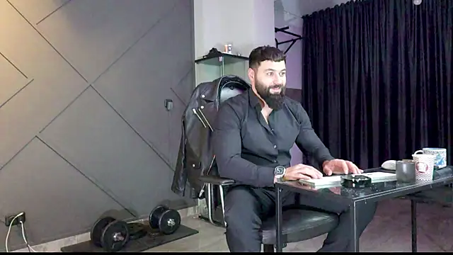 mattmasterss online show from December 29, 9:41 pm