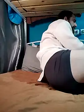 Antonio Vatooo online show from March 7, 1:31 am