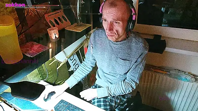 BongChannel online show from January 12, 1:42 am