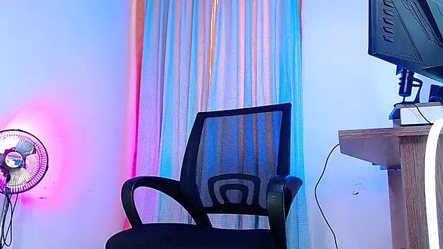 DanteSantoro online show from April 8, 12:36 pm