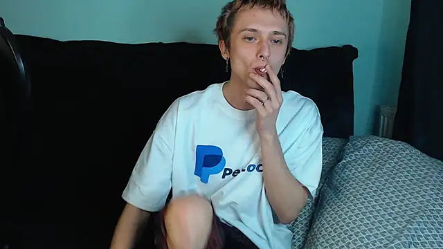 axxxturel online show from December 4, 10:41 pm