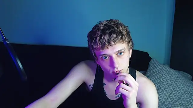 axxxturel online show from February 17, 9:41 pm