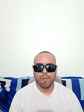 ElSunEagle online show from May 15, 3:04 am