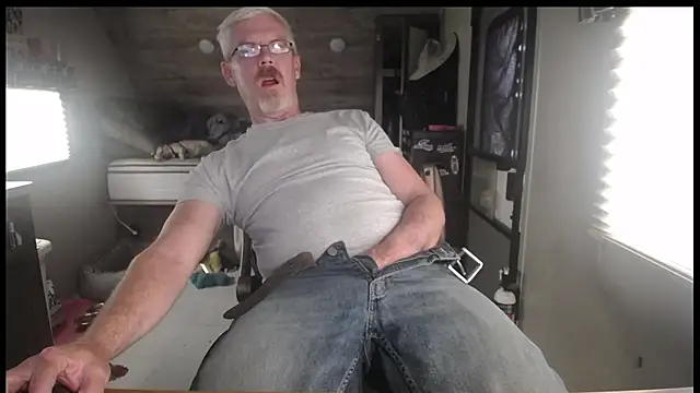 Di9ital069 online show from February 11, 8:03 pm