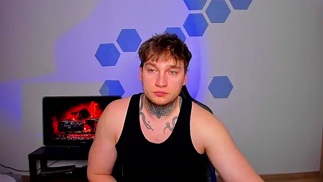 Chris Tyson online show from April 5, 10:06 pm