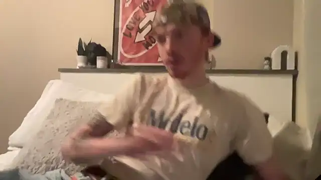 younghungginger online show from February 6, 12:43 am