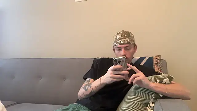 younghungginger online show from January 11, 9:51 pm