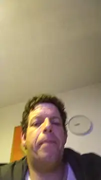 Knuffelstaaf123 online show from December 16, 9:00 pm