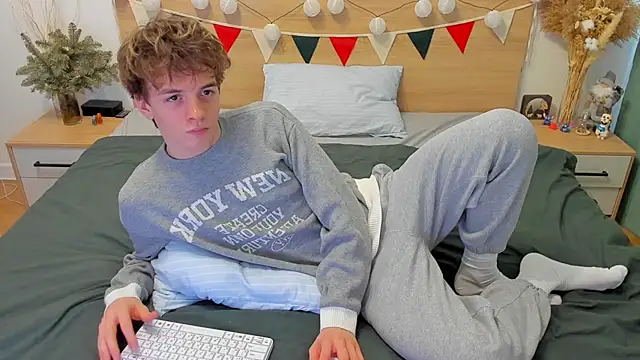 Fandi 777 online show from February 3, 11:42 am