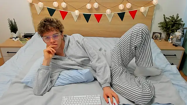 Fandi 777 online show from January 8, 9:53 am