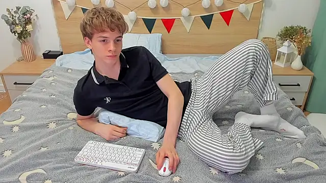 Fandi 777 online show from March 11, 5:13 pm